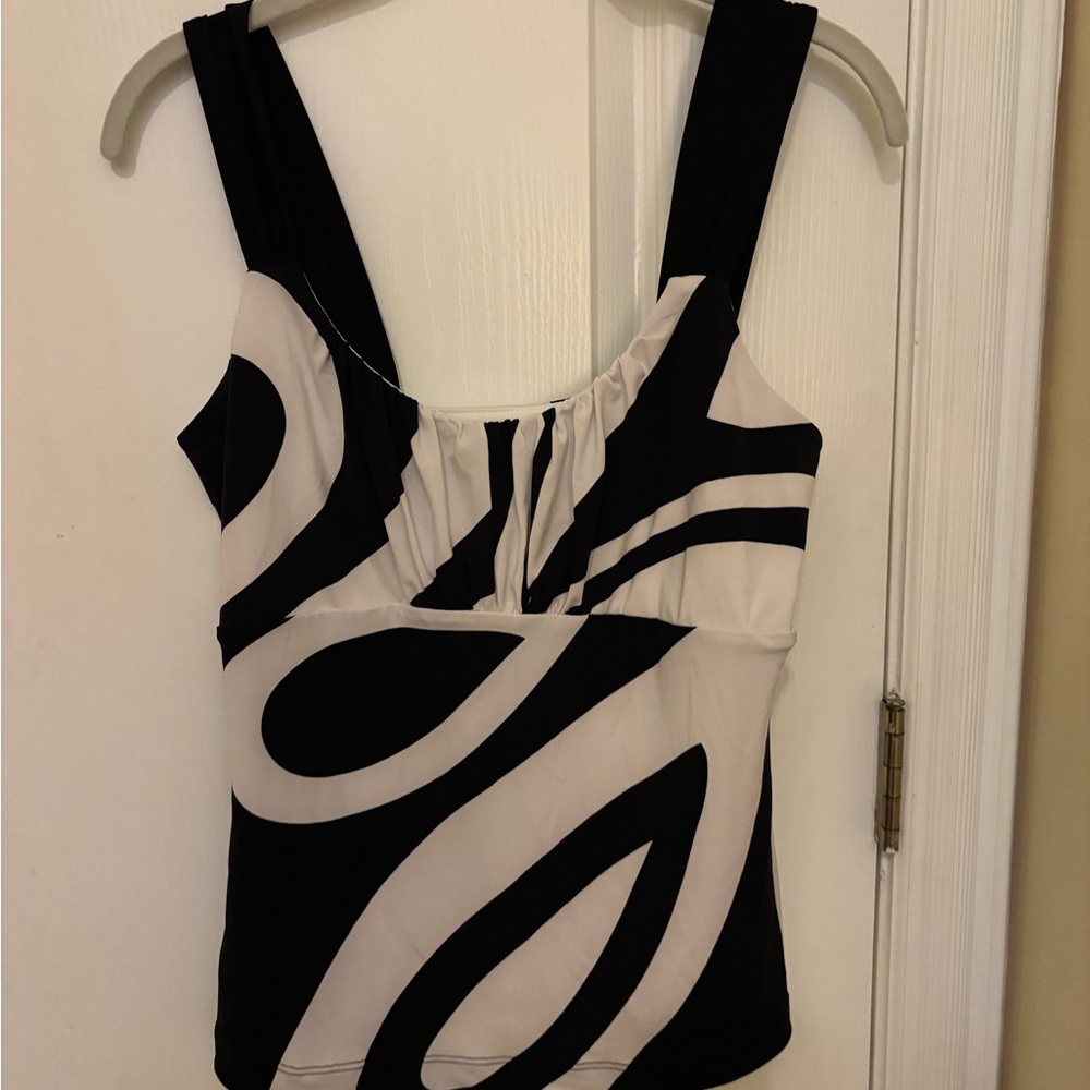 White House Black Market Black and White Abstract Top, Like New